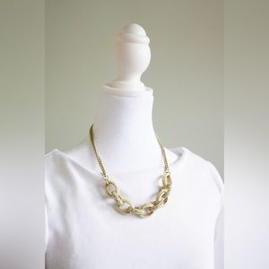 Pearls and rhinestones necklace 3/$30